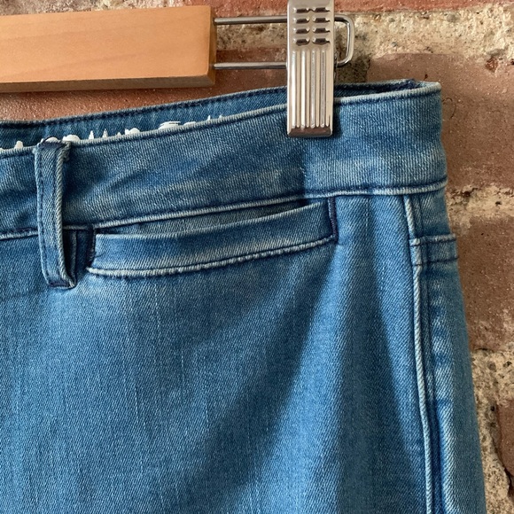 VOLCOM High & Waisted 70s Flare Jeans 4 Button Fly - Picture 3 of 13